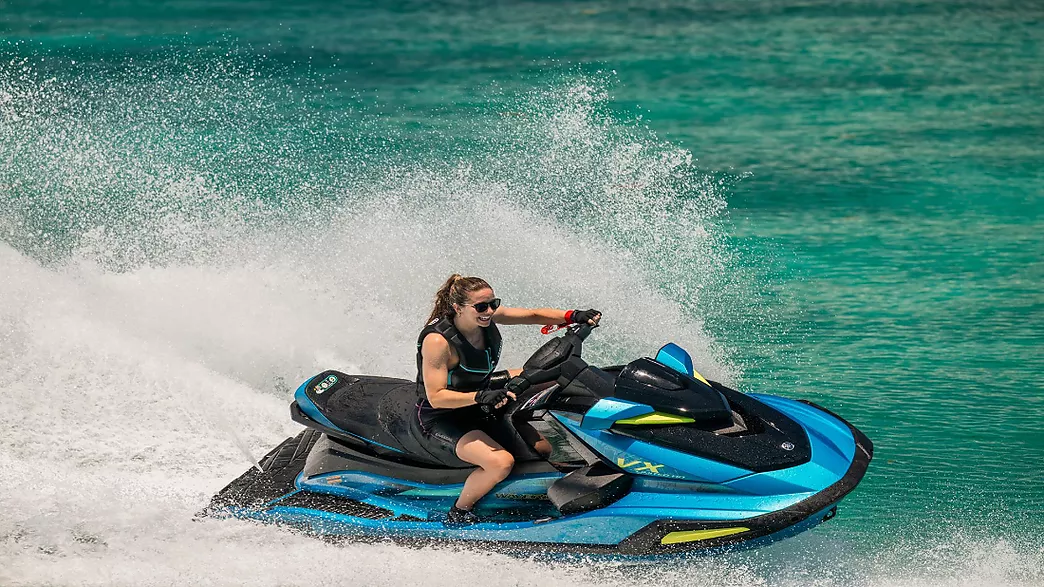 Yamaha VX HO Cruiser Limited 2027 WaveRunner - Full Gas Motor Barcelona 05